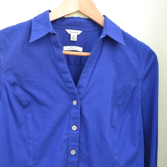 Women's Button Down Calvin Klein Shirt - Picture 5 of 6